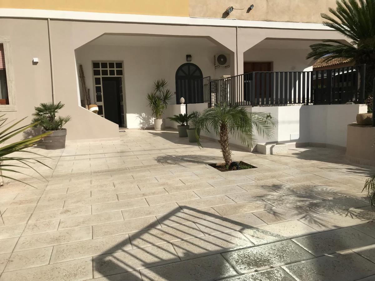 Scogliera Apartments Avola Luaran gambar